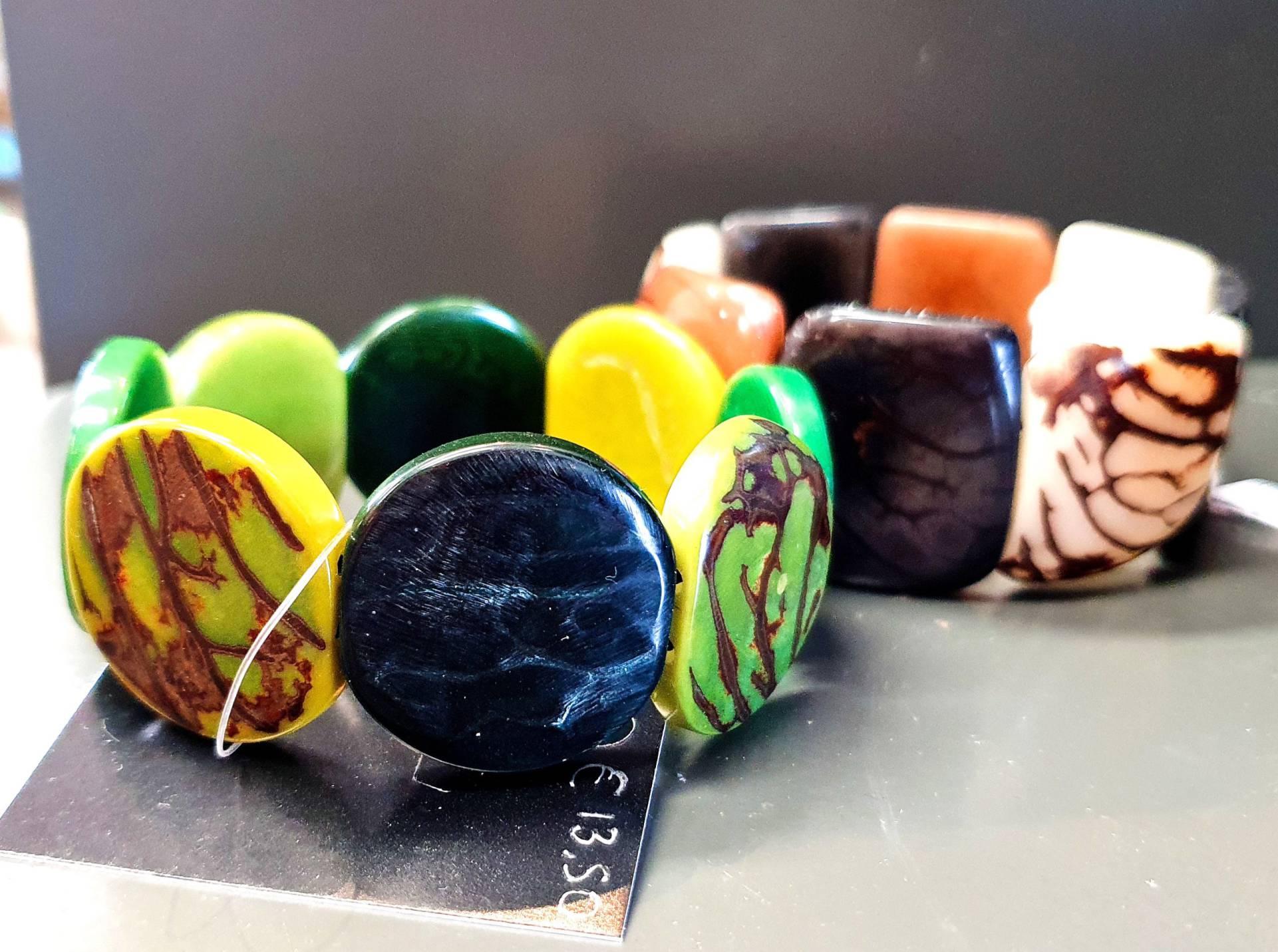 Groene tagua armbanden